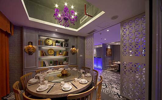 你們?cè)O(shè)計(jì)師收費(fèi)嗎?